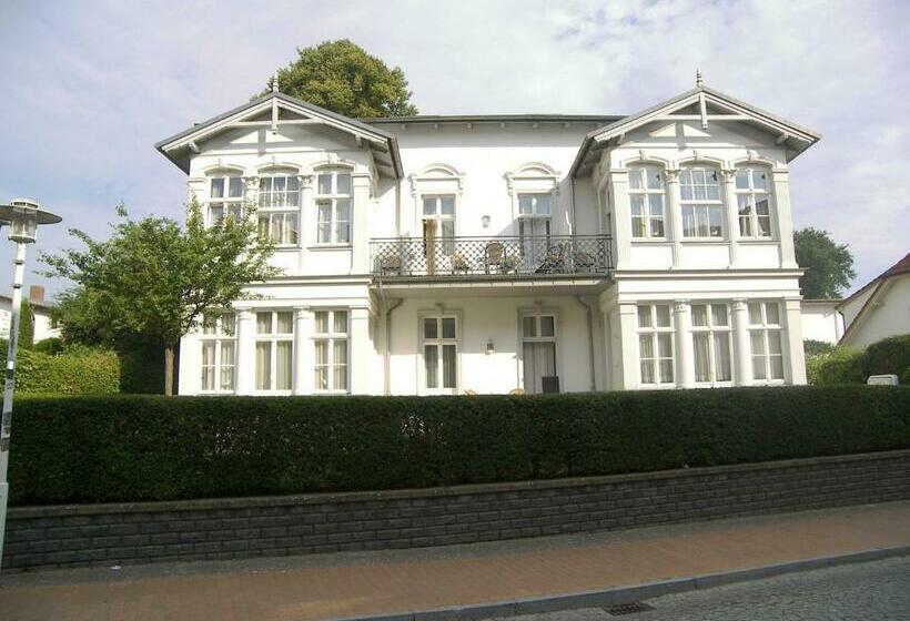 Villa Baroni Nur 200m Vom Ostseestrand Entfernt