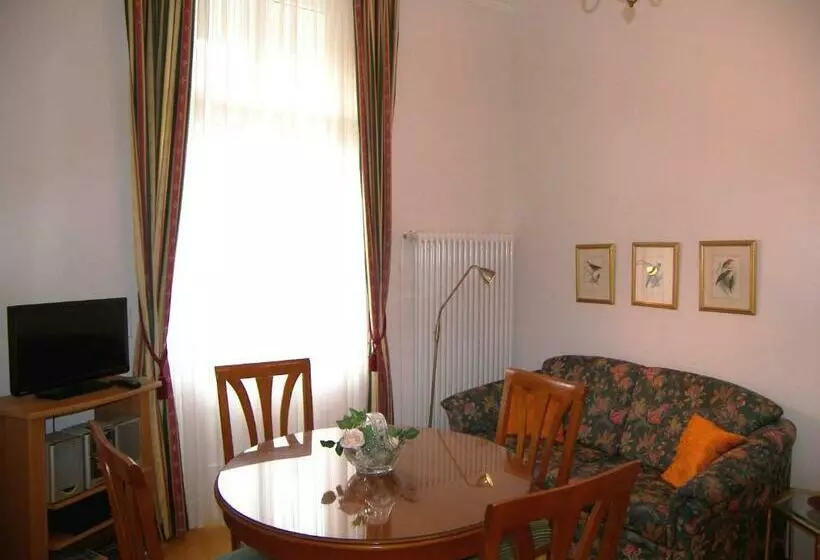 Villa Baroni Nur 200m Vom Ostseestrand Entfernt