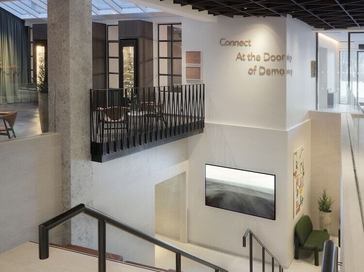 Iceland Parliament Hotel, Curio Collection By Hilton