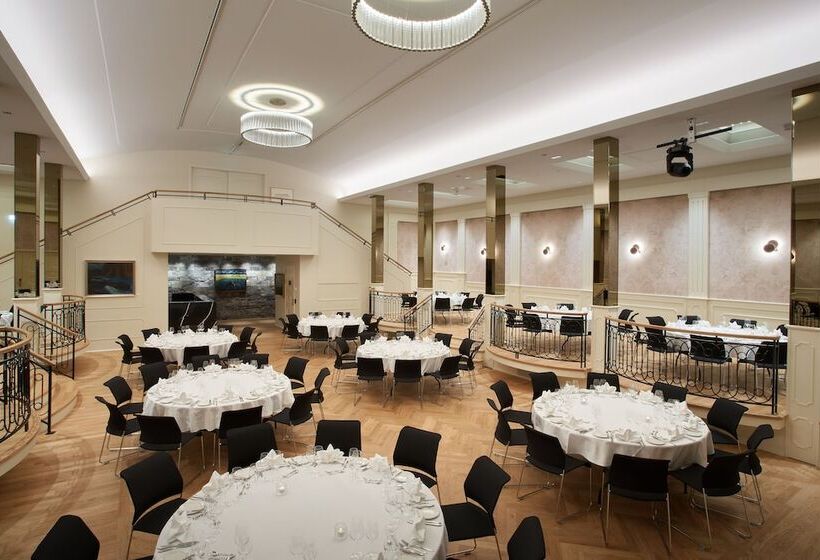 Iceland Parliament Hotel, Curio Collection By Hilton