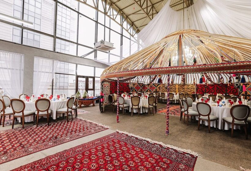 هتل Somerset City Centre Atyrau