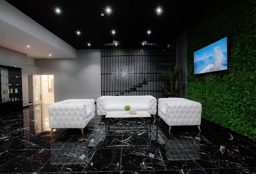 هتل Somerset City Centre Atyrau