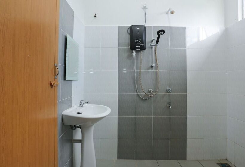 בית מלון כפרי Wadi Isfa Inn By Oyo Rooms