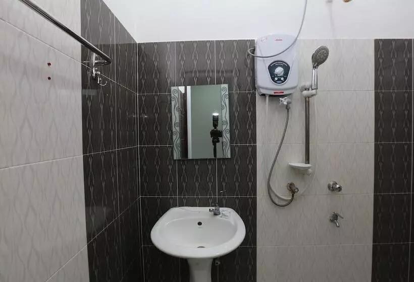 ホテル Wadi Isfa Inn By Oyo Rooms