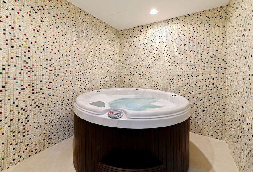 Time Moonstone Hotel Apartments