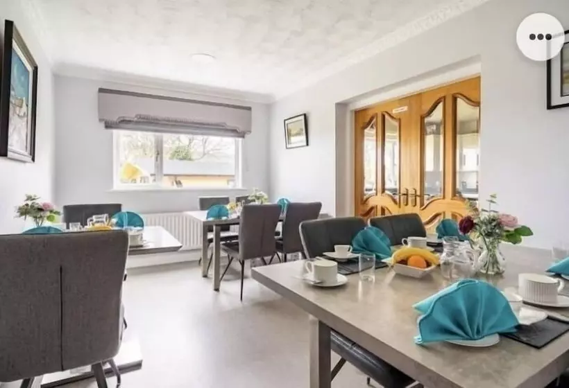 Bed and Breakfast Cullentra House