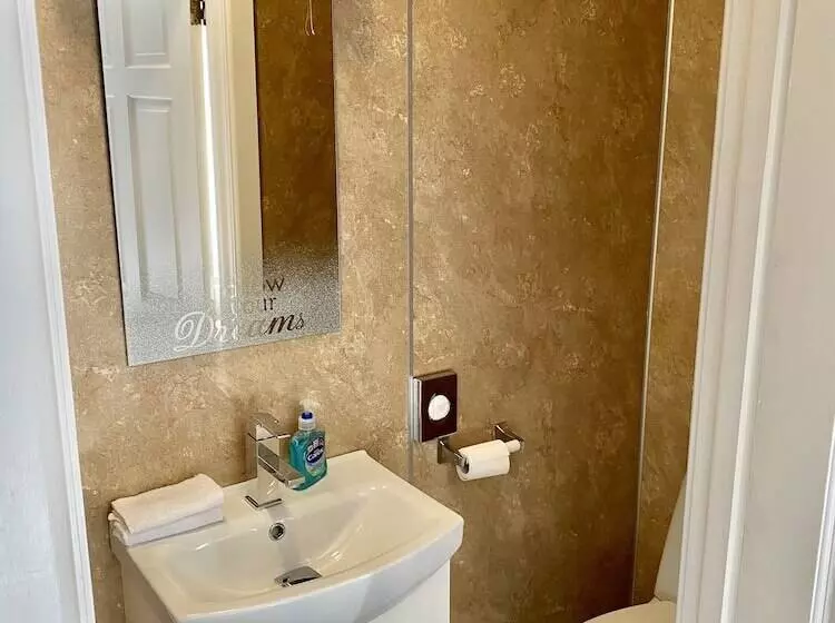 Bed and Breakfast Cullentra House