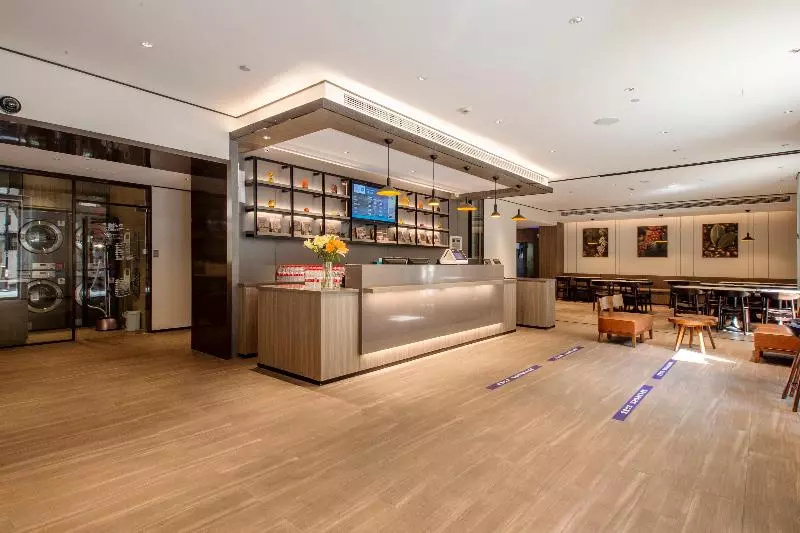 Отель Hanting  Shanghai Lujiazui Dongnan Road