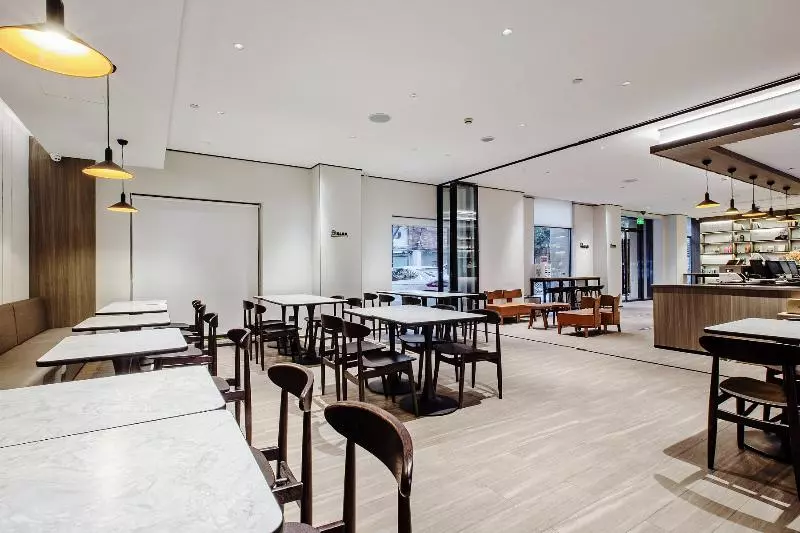 Отель Hanting  Shanghai Lujiazui Dongnan Road