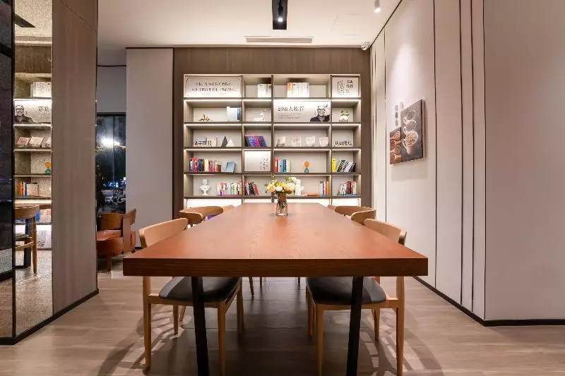 Hotel Hanting Zhangzhou Longjiang Building