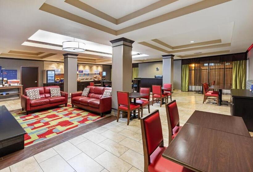 בית מלון כפרי Holiday Inn Express & Suites Floresville By Ihg