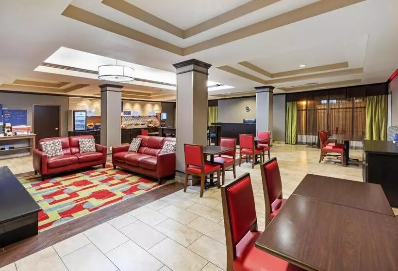 호텔 Holiday Inn Express & Suites Floresville By Ihg