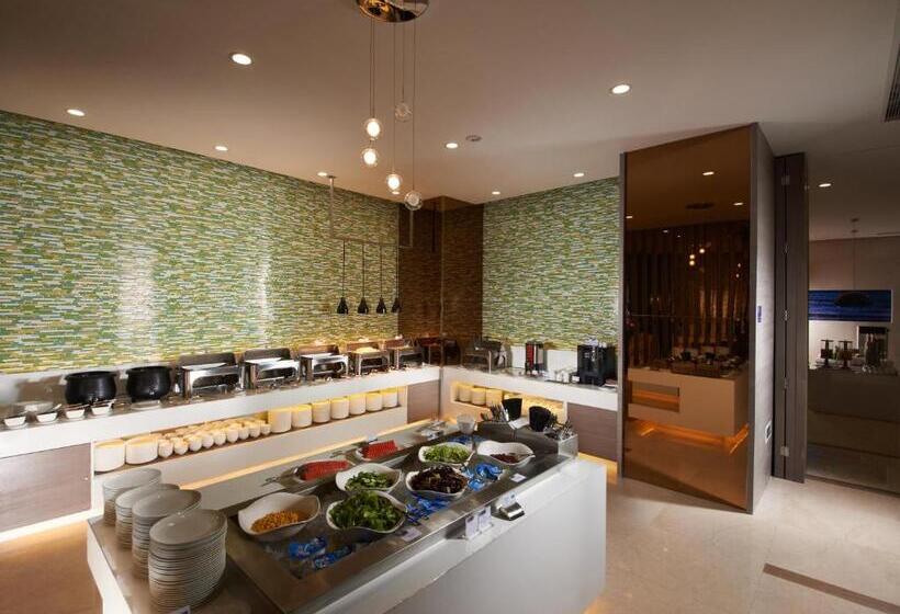 ホテル Holiday Inn Express Luoyang City Center, An Ihg