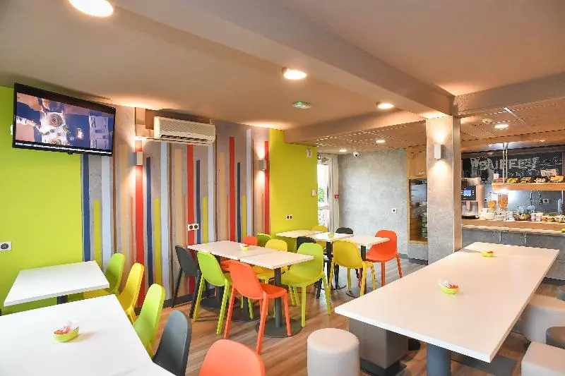 فندق Ibis Budget Saintlo