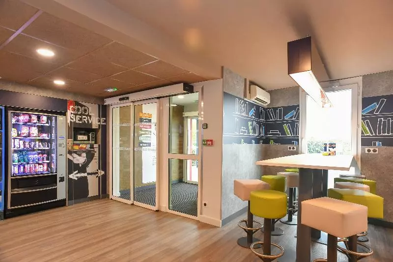 فندق Ibis Budget Saintlo