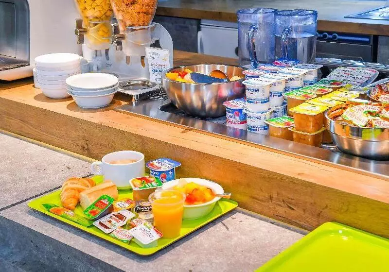 فندق Ibis Budget Saintlo