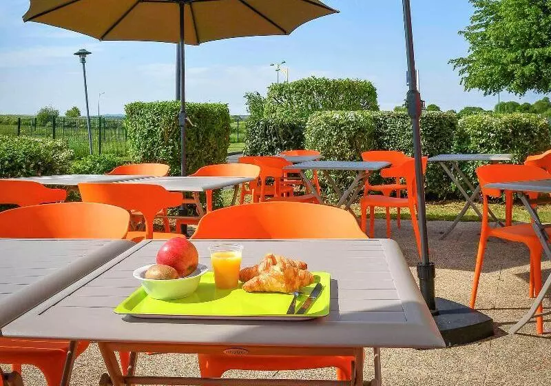 فندق Ibis Budget Saintlo