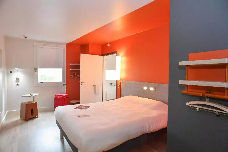 فندق Ibis Budget Saintlo