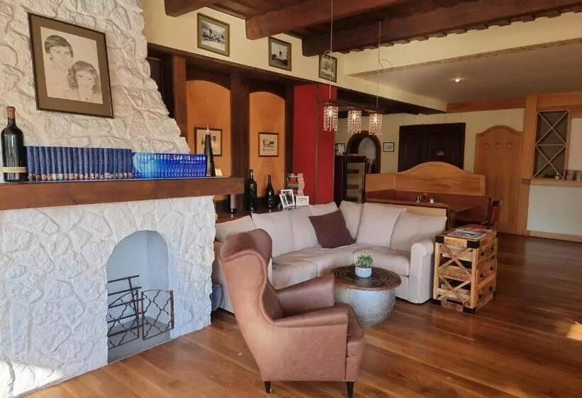 Hotelli Landgasthof Zur Goldenen Traube