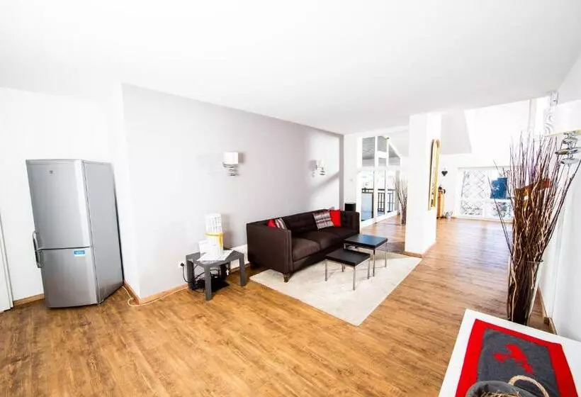 Hotelli Landgasthof Zur Goldenen Traube