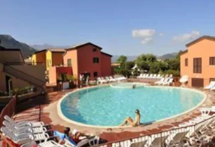 Отель Les Terrasses De Lozari