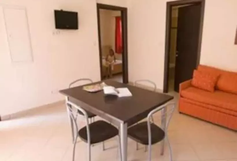 Отель Les Terrasses De Lozari