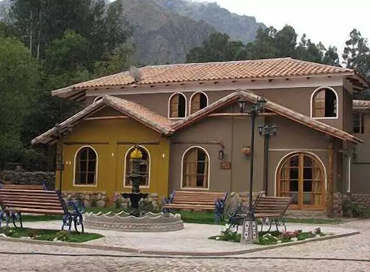 هتل Pisonay Pueblo