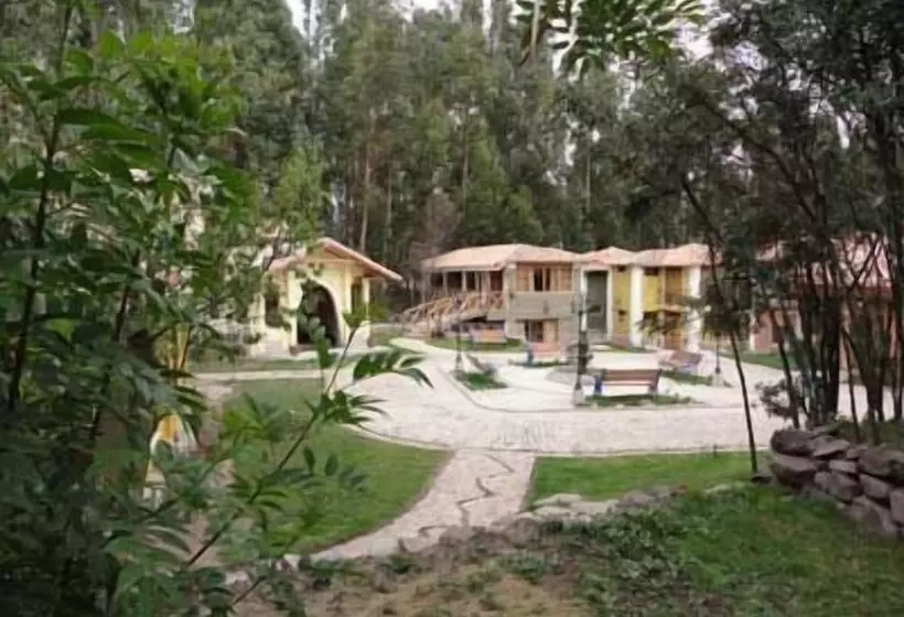 هتل Pisonay Pueblo