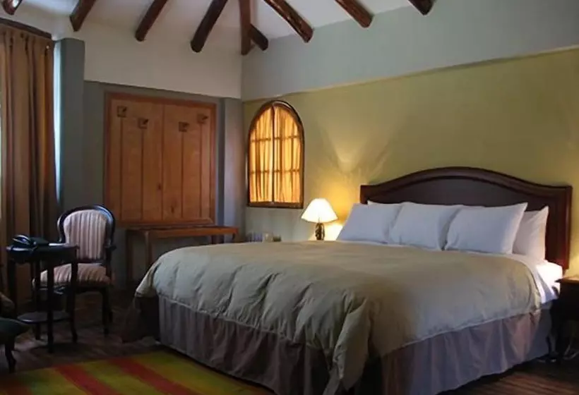 هتل Pisonay Pueblo