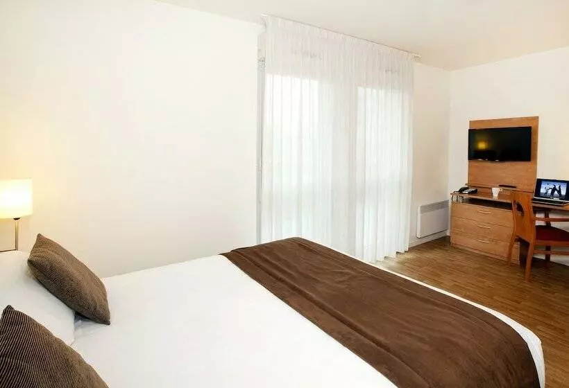 هتل Séjours & Affaires Rennes Longs Champs