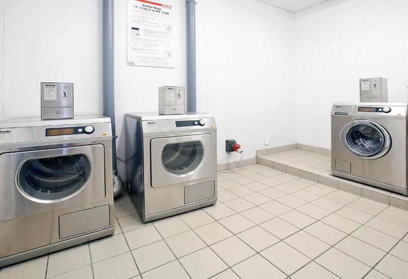 فندق Séjours & Affaires Rennes Longs Champs