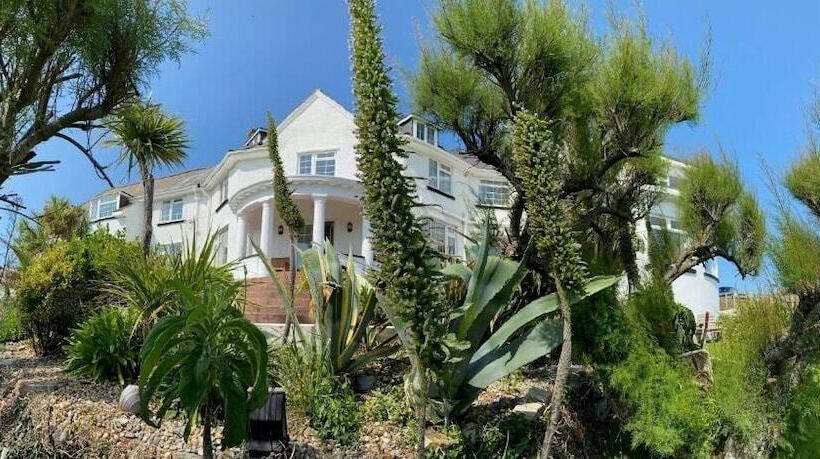 בית מלון כפרי The Whipsiderry