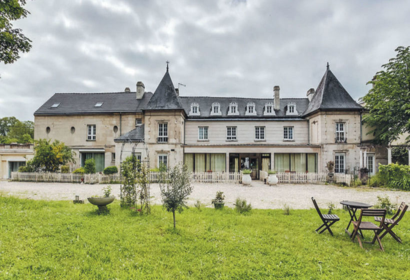 فندق Top' Meubles Locations