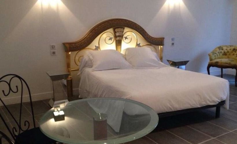 فندق Top' Meubles Locations