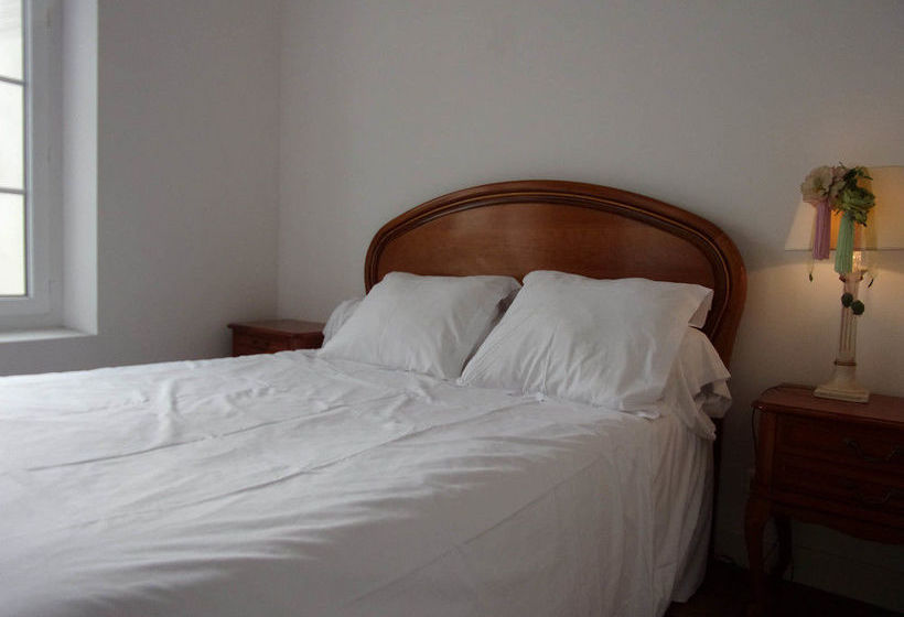 فندق Top' Meubles Locations