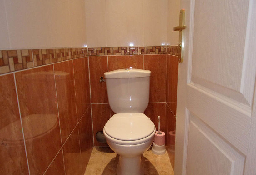 فندق Top' Meubles Locations