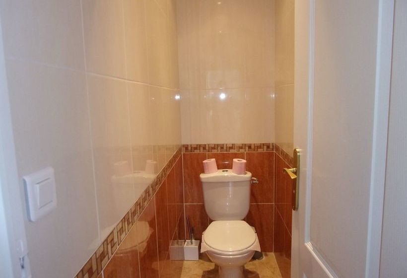 فندق Top' Meubles Locations