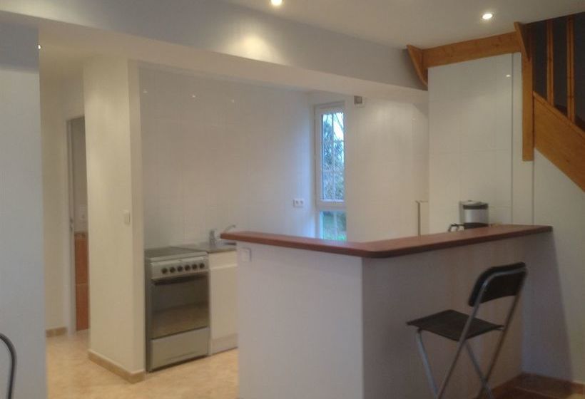 فندق Top' Meubles Locations