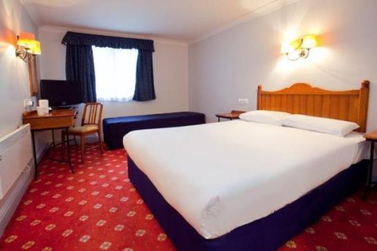 Отель Travelodge Bournemouth Cooper Dean
