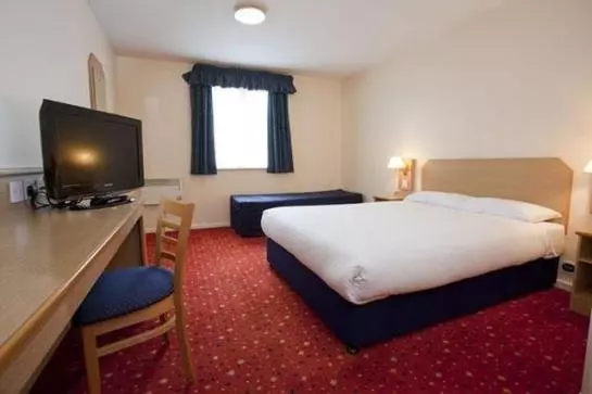 Отель Travelodge Fleet