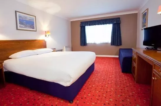 Отель Travelodge Portsmouth Hilsea