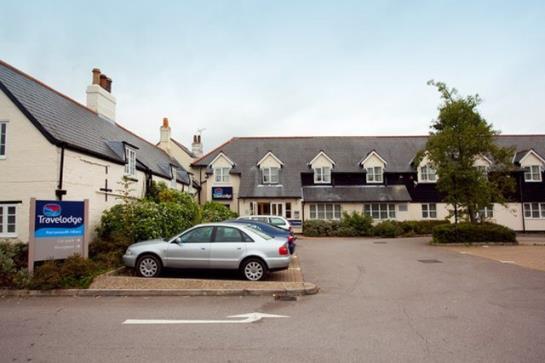 Отель Travelodge Portsmouth Hilsea