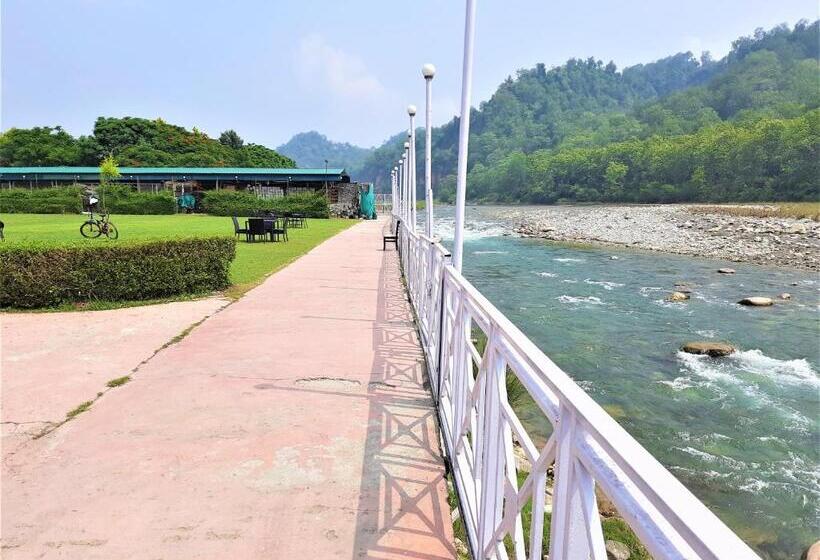 Wood Castle Spa & Resort