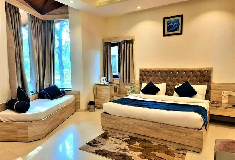 Wood Castle Spa & Resort