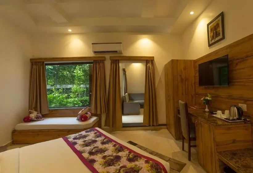 Wood Castle Spa & Resort