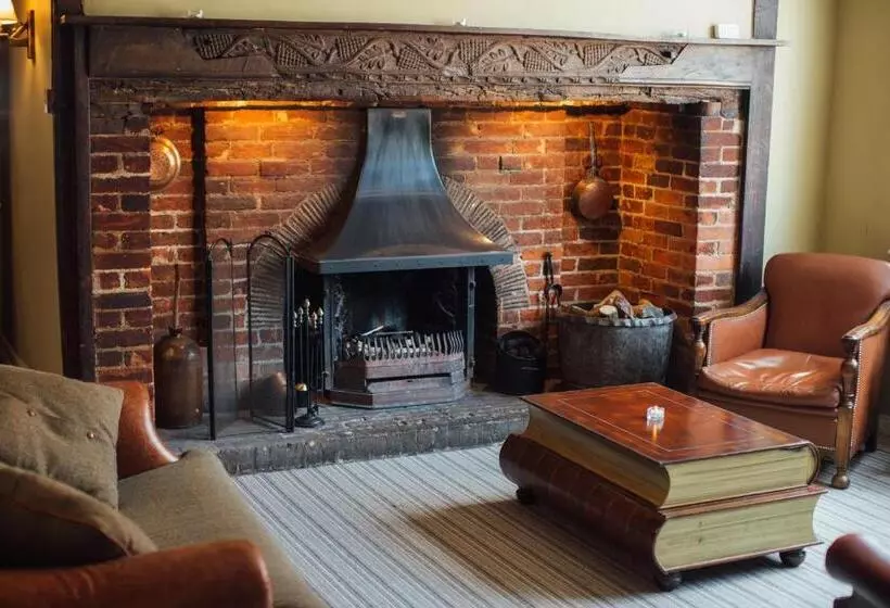 Aamiaismajoitus (B&B) The Marlborough Dedham