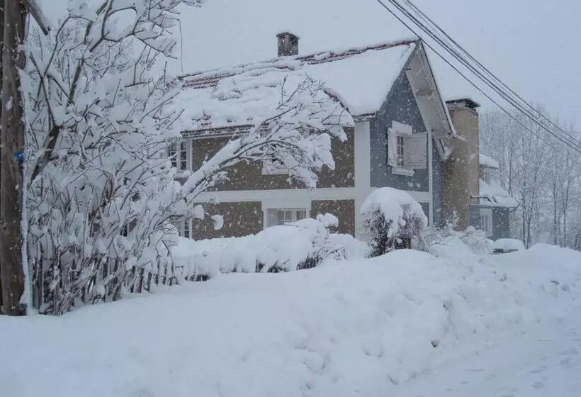 Hotelli Maison D Hoursentut