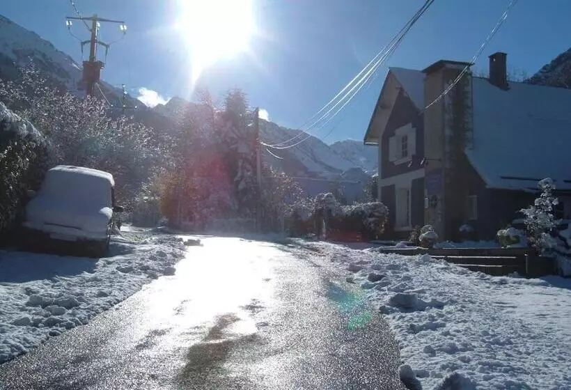 Hotelli Maison D Hoursentut