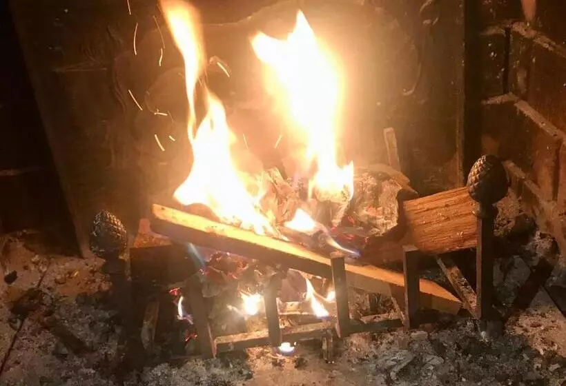 Hotelli Maison D Hoursentut