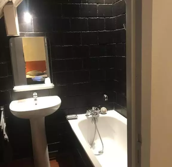 Hotelli Maison D Hoursentut